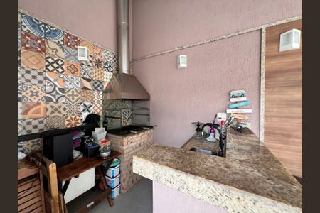 Casa de condomínio à venda com 173m², 7 quartos e 1 vagaQuintal / Garagem / Área Gourmet / Piscina