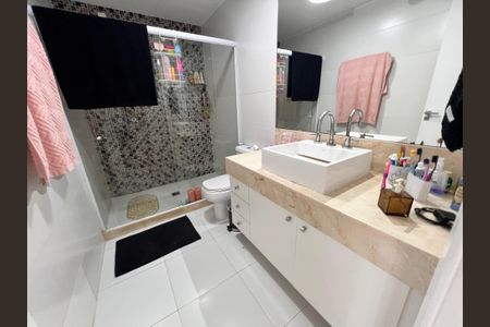 Casa de condomínio à venda com 173m², 7 quartos e 1 vagaBanheiro Suíte 6