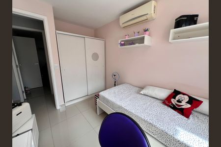 Casa de condomínio à venda com 173m², 7 quartos e 1 vagaQuarto 4