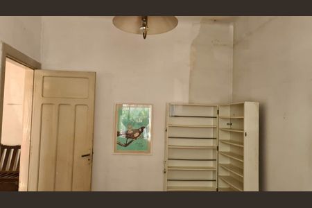 Casa à venda com 188m², 2 quartos e 1 vaga