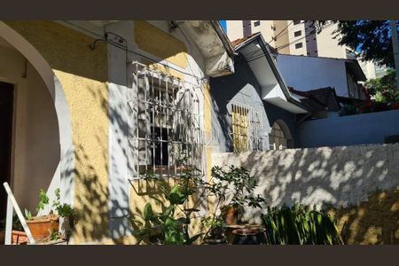 Casa à venda com 188m², 2 quartos e 1 vaga