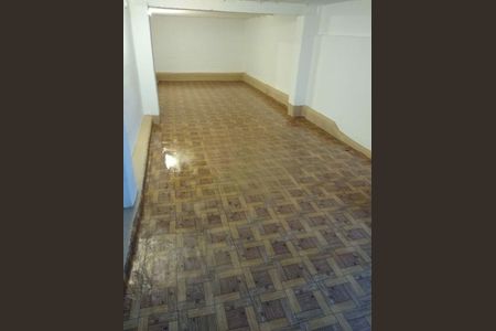 Casa à venda com 188m², 2 quartos e 1 vaga