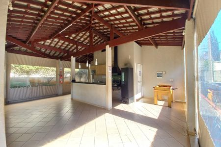 Apartamento à venda com 47m², 2 quartos e 1 vaga Apartamento à venda com 47m², 2 quartos e 1 vagaÁrea comum - Churrasqueira