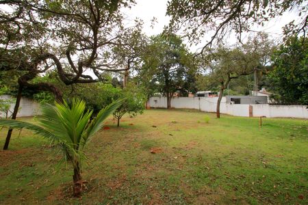 Casa à venda com 1700m², 5 quartos e 6 vagasQuintal