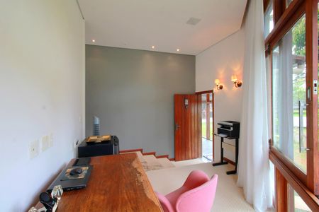 Casa à venda com 1700m², 5 quartos e 6 vagasEscritório da Suite Master