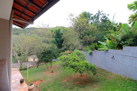 Casa à venda com 1700m², 5 quartos e 6 vagasVista do Quintal