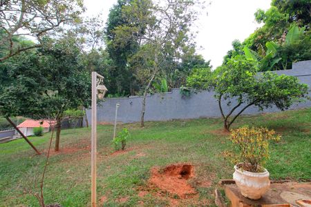 Casa à venda com 1700m², 5 quartos e 6 vagasQuintal lateral