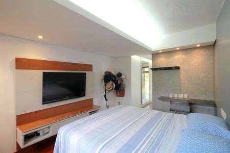 Casa à venda com 1700m², 5 quartos e 6 vagasSuite 4