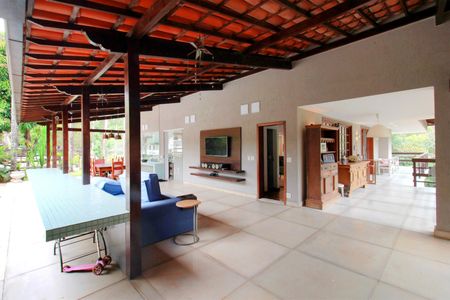 Casa à venda com 1700m², 5 quartos e 6 vagasVaranda do Espaço Gourmet