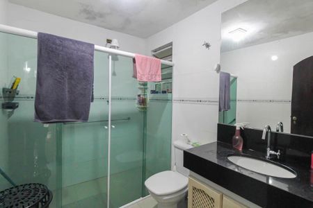 Casa à venda com 300m², 5 quartos e 6 vagasBanheiro 1