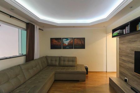 Casa à venda com 300m², 5 quartos e 6 vagasSala 2