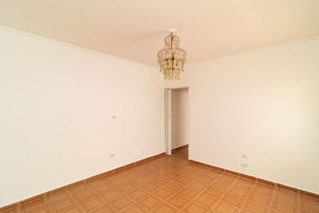 Casa à venda com 120m², 1 quarto e 2 vagasSala