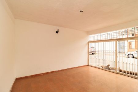 Casa à venda com 120m², 1 quarto e 2 vagasGaragem