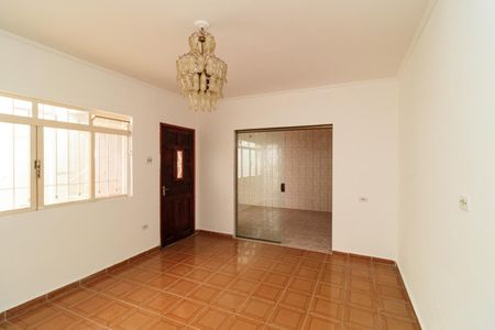 Casa à venda com 120m², 1 quarto e 2 vagasSala