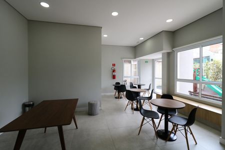 Apartamento para alugar com 50m², 2 quartos e 2 vagasÁrea Comum - Salão de Festa
