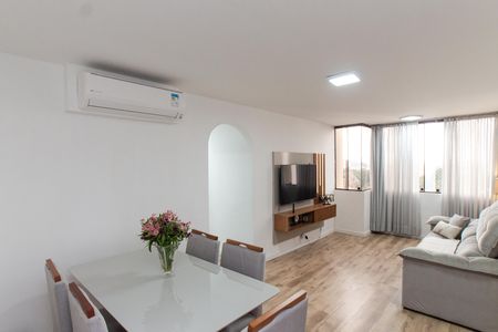 Apartamento para alugar com 85m², 3 quartos e 1 vaga Apartamento para alugar com 85m², 3 quartos e 1 vagaSala