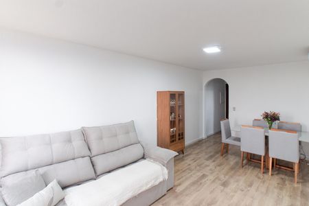 Apartamento para alugar com 85m², 3 quartos e 1 vaga Apartamento para alugar com 85m², 3 quartos e 1 vagaSala