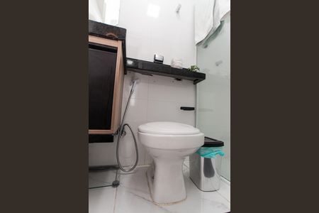 Apartamento para alugar com 85m², 3 quartos e 1 vaga Apartamento para alugar com 85m², 3 quartos e 1 vagaBanheiro da Suíte