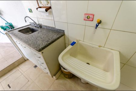 Casa à venda com 146m², 3 quartos e 1 vaga Casa à venda com 146m², 3 quartos e 1 vagaÁrea de Serviço - Casa 2