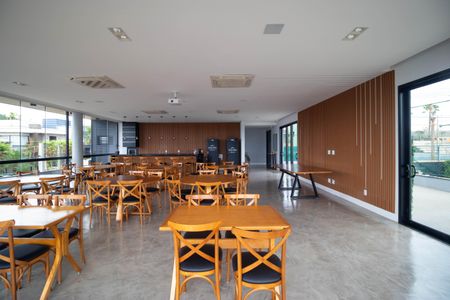 Casa de condomínio à venda com 268m², 3 quartos e 4 vagas Casa de condomínio à venda com 268m², 3 quartos e 4 vagasÁrea comum - Salão de festas