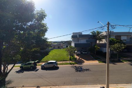 Casa de condomínio à venda com 268m², 3 quartos e 4 vagas Casa de condomínio à venda com 268m², 3 quartos e 4 vagasVista da Sacada da Sala de TV