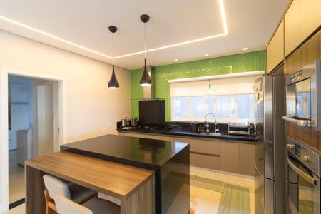 Casa de condomínio à venda com 268m², 3 quartos e 4 vagas Casa de condomínio à venda com 268m², 3 quartos e 4 vagasCozinha