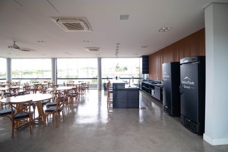 Casa de condomínio à venda com 268m², 3 quartos e 4 vagas Casa de condomínio à venda com 268m², 3 quartos e 4 vagasÁrea comum - Salão de festas