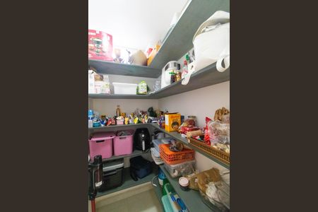 Casa de condomínio à venda com 268m², 3 quartos e 4 vagas Casa de condomínio à venda com 268m², 3 quartos e 4 vagasDespensa