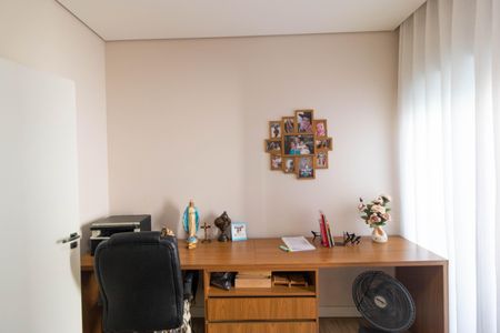 Casa de condomínio à venda com 268m², 3 quartos e 4 vagas Casa de condomínio à venda com 268m², 3 quartos e 4 vagasSuíte 02