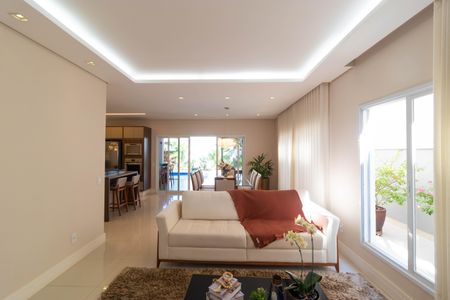 Casa de condomínio à venda com 268m², 3 quartos e 4 vagas Casa de condomínio à venda com 268m², 3 quartos e 4 vagasSala