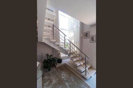 Casa de condomínio à venda com 268m², 3 quartos e 4 vagas Casa de condomínio à venda com 268m², 3 quartos e 4 vagasHall de entrada