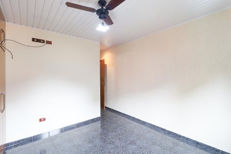 Casa para alugar com 160m², 3 quartos e 3 vagasSuíte