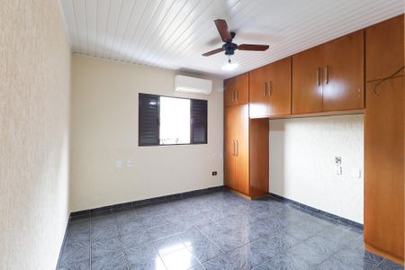 Casa para alugar com 160m², 3 quartos e 3 vagasSuíte