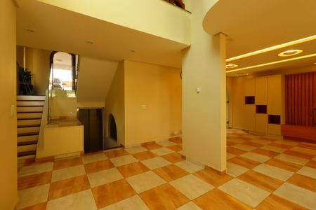 Casa à venda com 500m², 4 quartos e 4 vagasSala