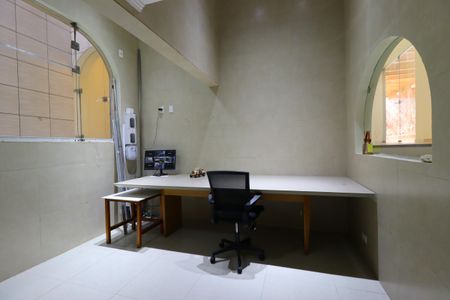 Casa à venda com 500m², 4 quartos e 4 vagasEscritório