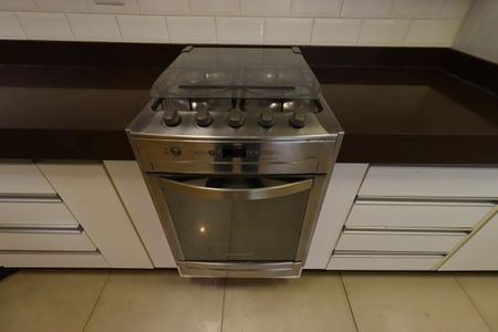 Casa à venda com 500m², 4 quartos e 4 vagasCozinha - Fogão Embutido