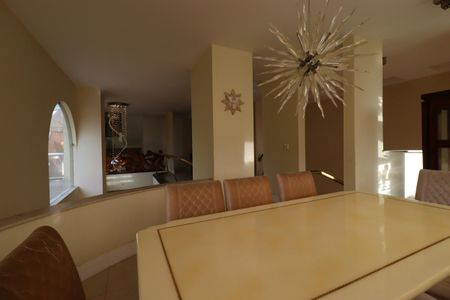 Casa à venda com 500m², 4 quartos e 4 vagasSala de Jantar
