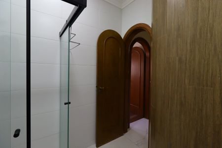 Casa à venda com 500m², 4 quartos e 4 vagasBanheiro da Suíte 1