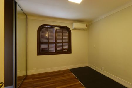 Casa à venda com 500m², 4 quartos e 4 vagasSuíte 3