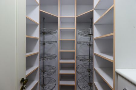 Casa à venda com 500m², 4 quartos e 4 vagasSapateira