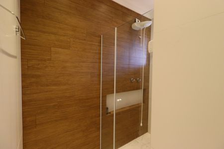 Casa à venda com 500m², 4 quartos e 4 vagasBanheiro da Suíte Master