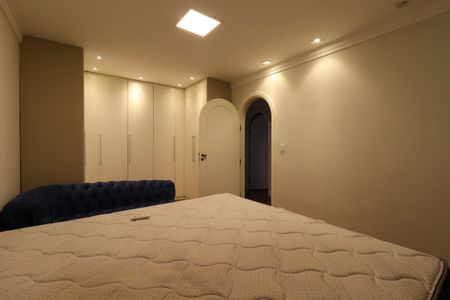 Casa à venda com 500m², 4 quartos e 4 vagasSuíte 2