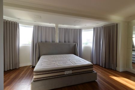 Casa à venda com 500m², 4 quartos e 4 vagasSuíte Master