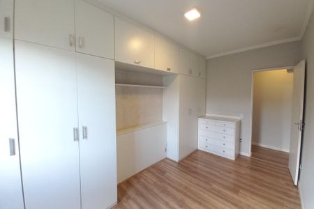 Apartamento à venda com 94m², 3 quartos e 2 vagasQuarto 1