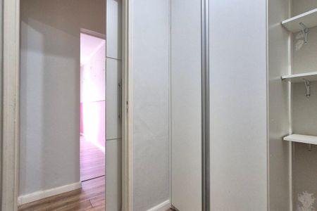 Apartamento à venda com 94m², 3 quartos e 2 vagas Apartamento à venda com 94m², 3 quartos e 2 vagasQuarto 3