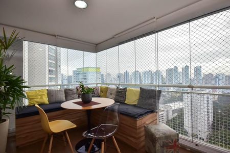 Apartamento à venda com 79m², 2 quartos e 2 vagasVaranda