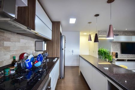 Apartamento à venda com 79m², 2 quartos e 2 vagasCozinha