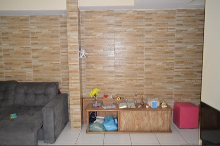 Casa à venda com 60m², 1 quarto e sem vagaSala