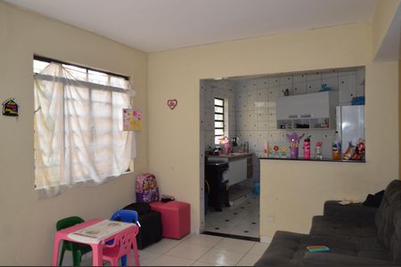 Casa à venda com 60m², 1 quarto e sem vagaSala