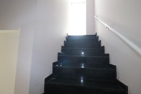 Apartamento para alugar com 105m², 2 quartos e 2 vagasEscada Para a Cobertura